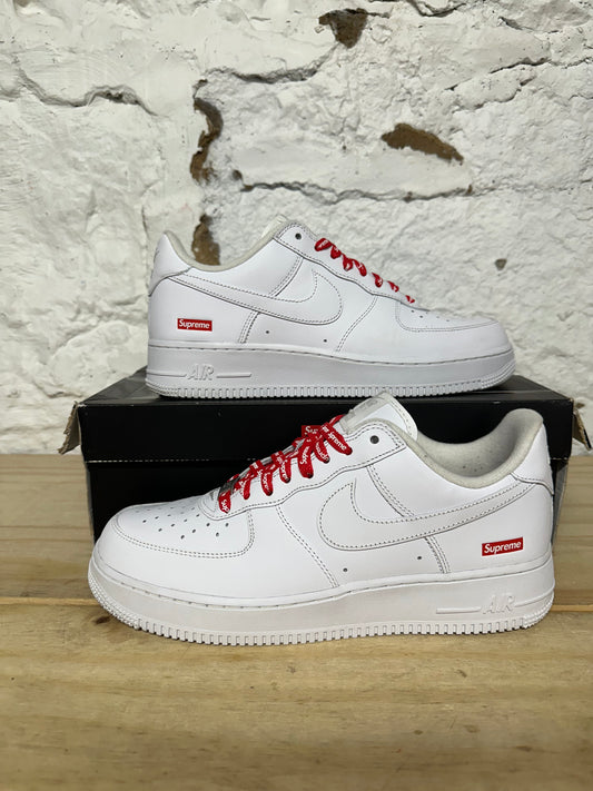 Nike Air Force 1 Low Supreme White Sz 9