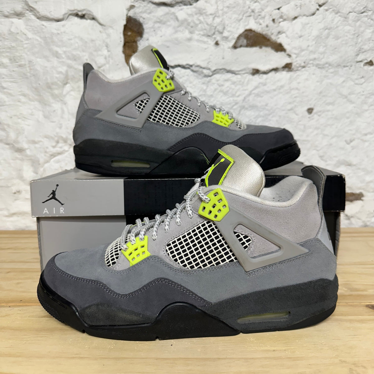 Air Jordan 4 95 Neon Sz 10.5