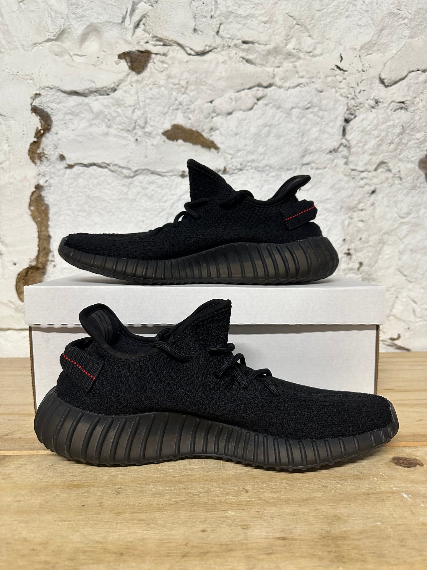 Yeezy 350 Bred Sz 9