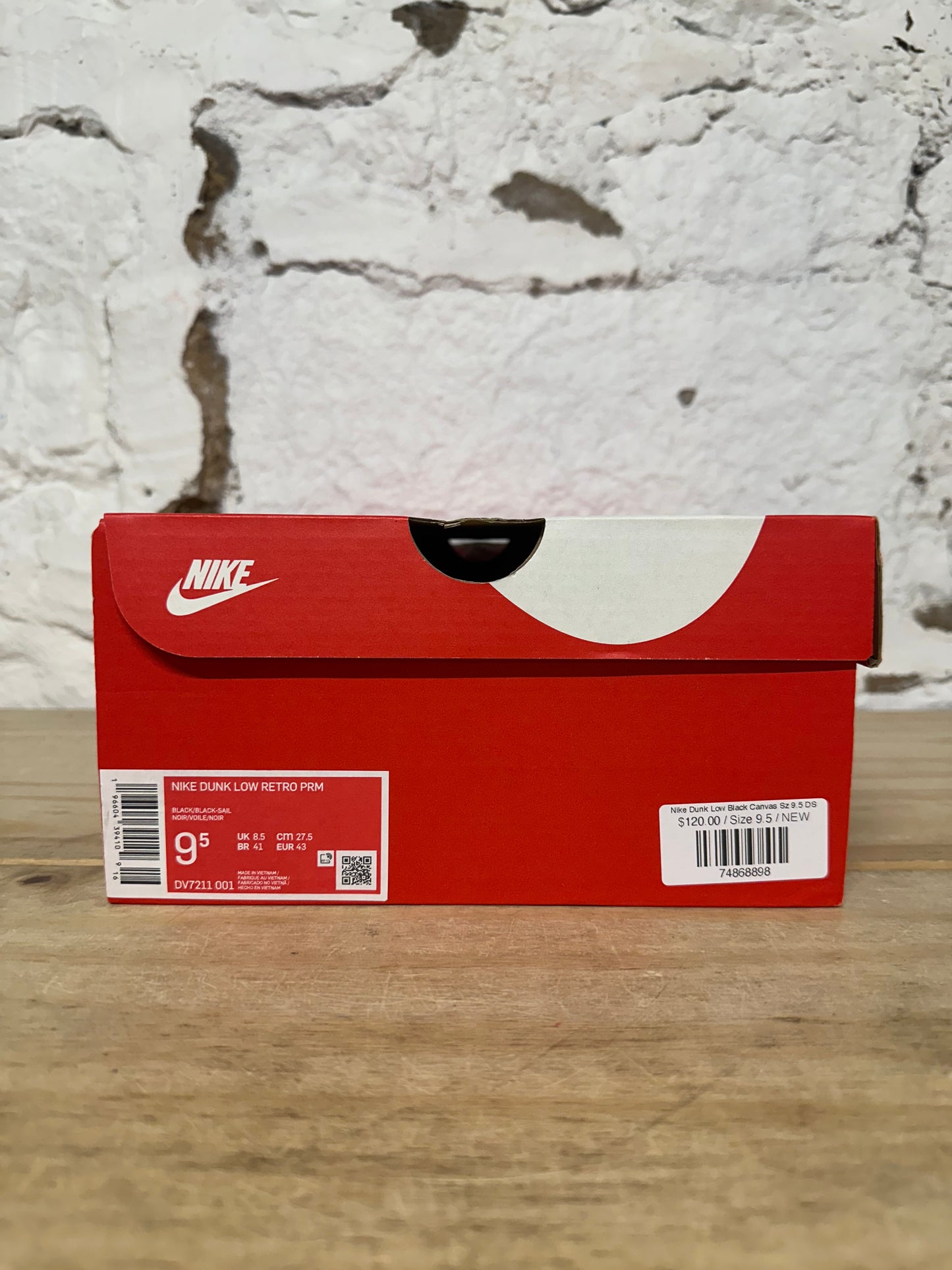 Nike Dunk Low Black Canvas Sz 9.5 DS