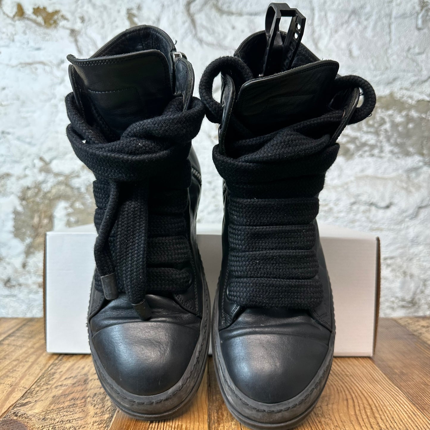 Rick Owens High Jumbo Lace Triple Black Sneaker Sz 7 (40)
