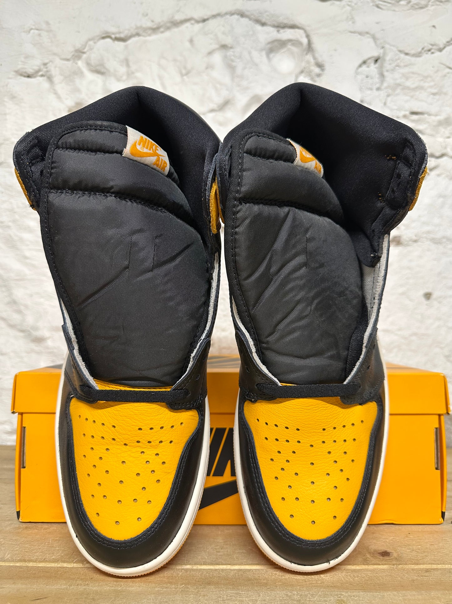 Air Jordan 1 High Taxi Sz 12 DS