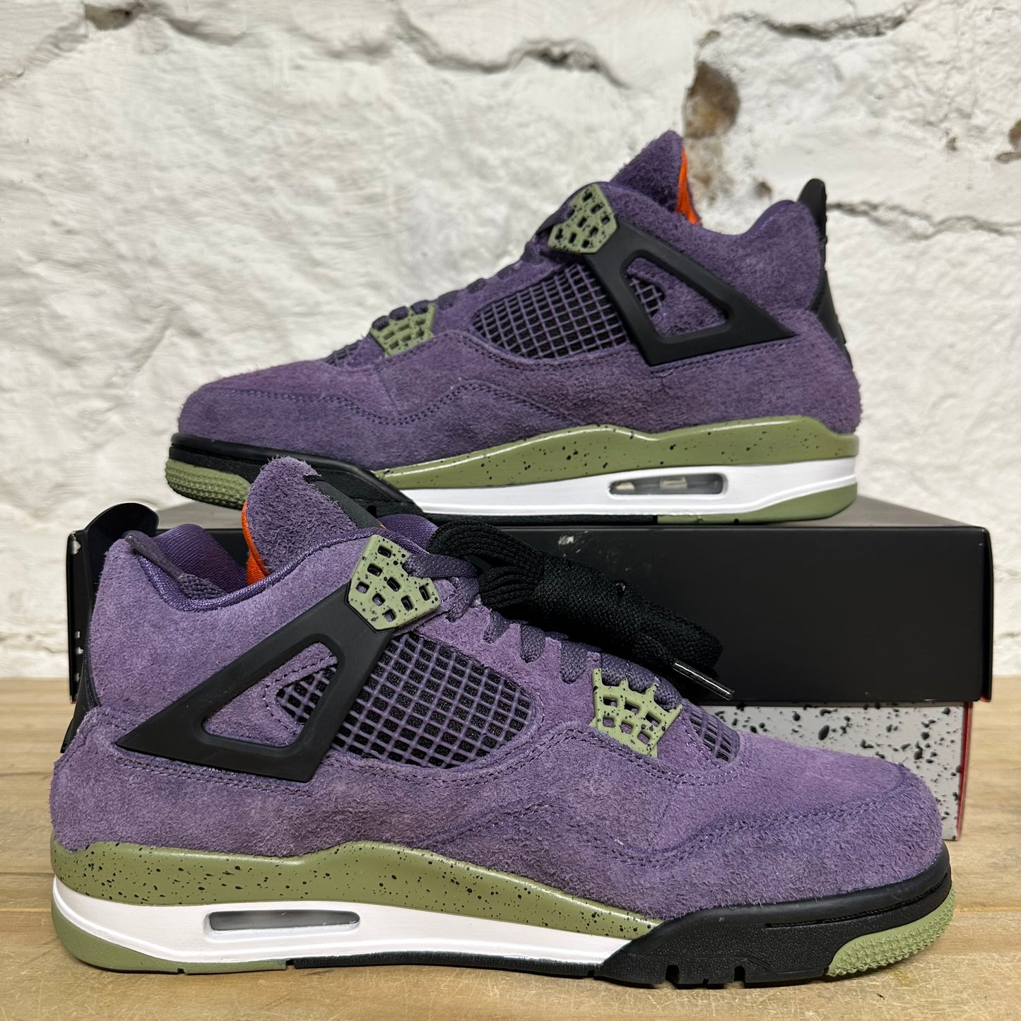 Air Jordan 4 Canyon Purple Sz 8.5 (10W) DS