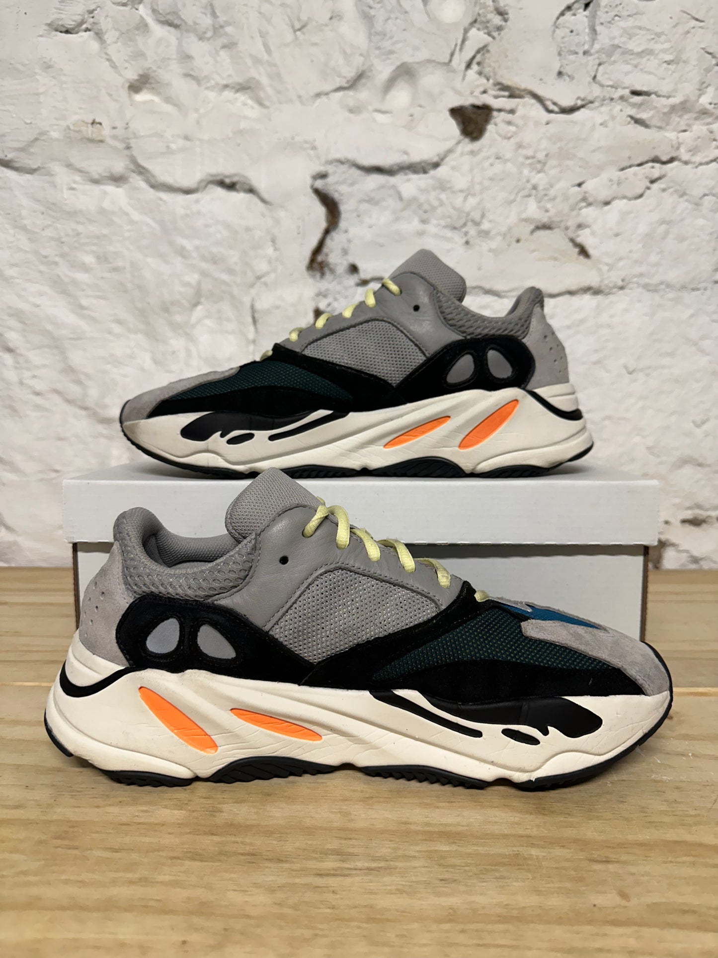 Yeezy 700 Wave Runner Sz 10.5