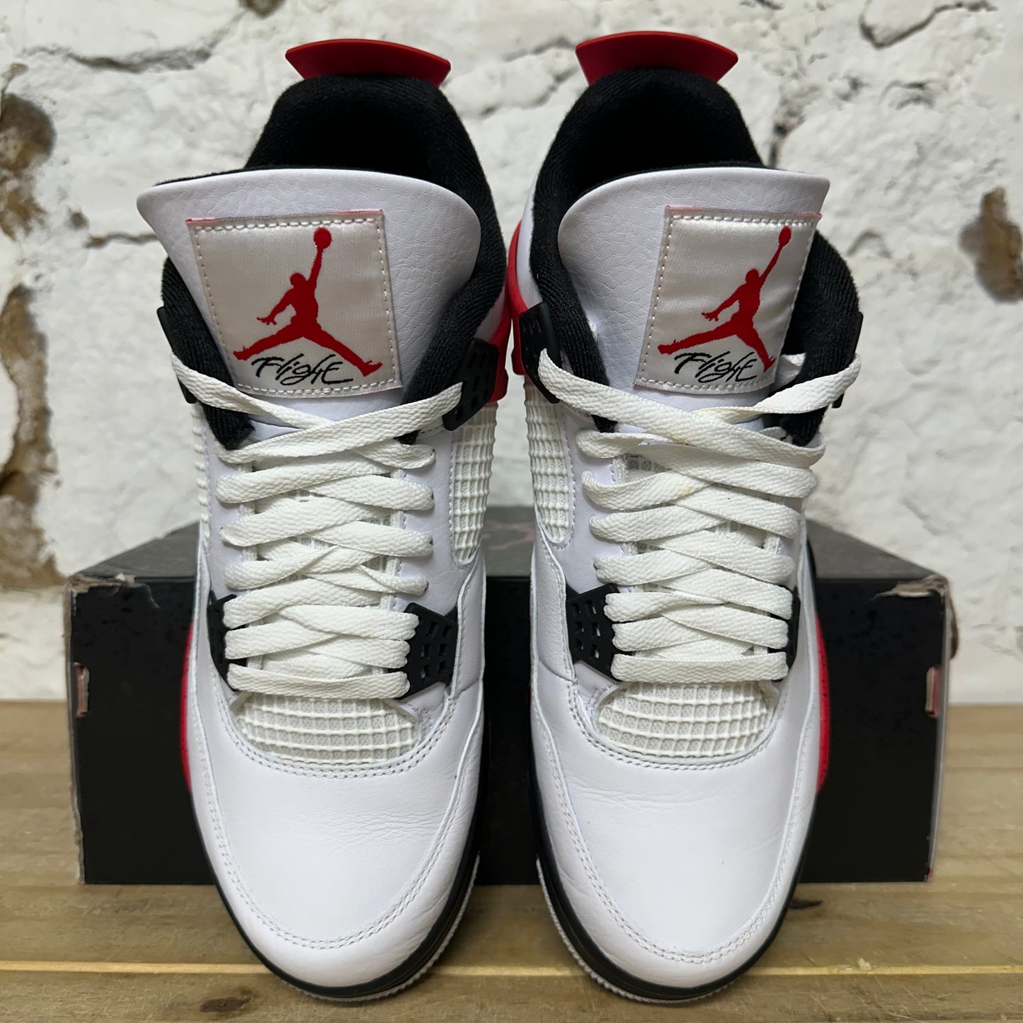 Air Jordan 4 Red Cement Sz 9