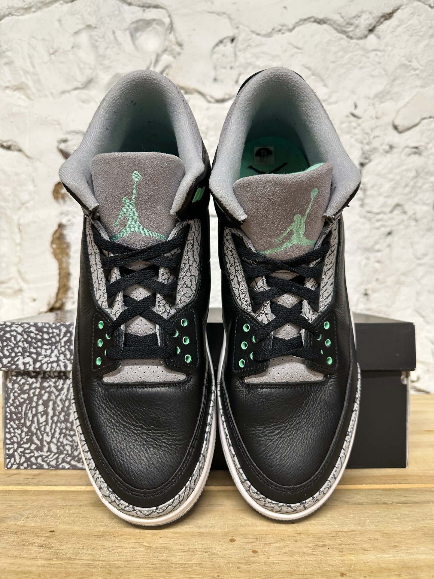Air Jordan 3 Green Glow Sz 13