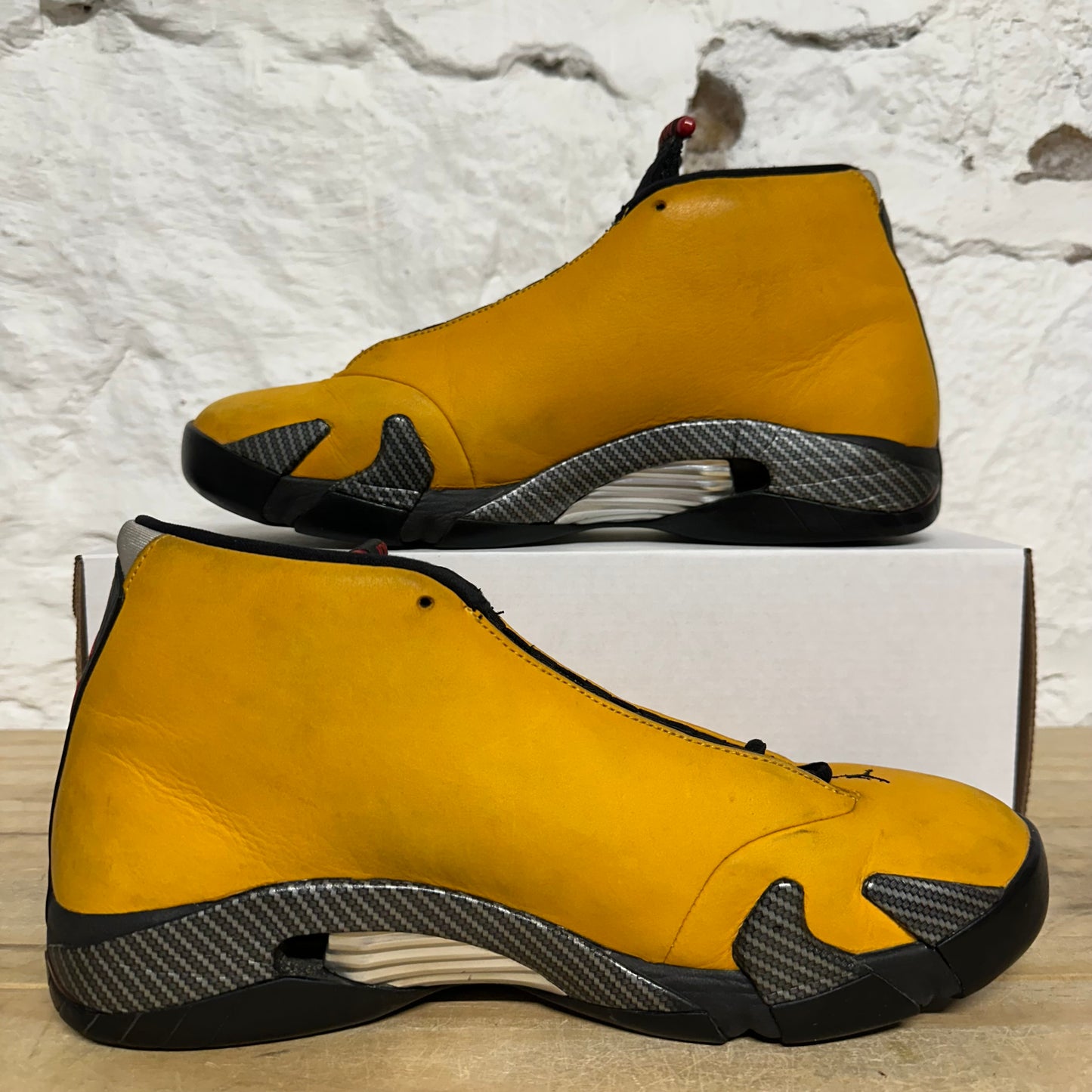 Air Jordan 14 Reverse Ferrari Sz 10.5