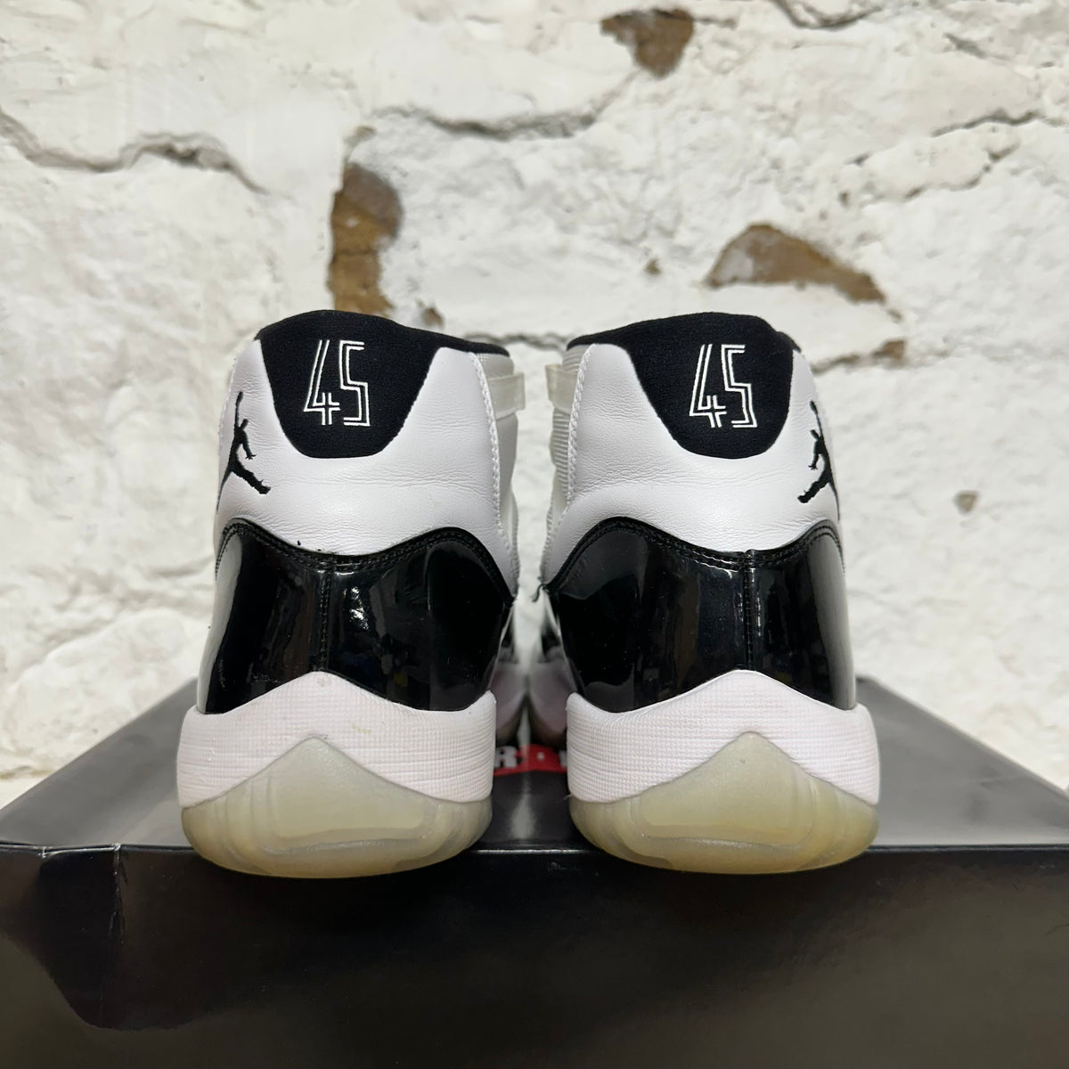 Air Jordan 11 High Concord (2018) Sz 9
