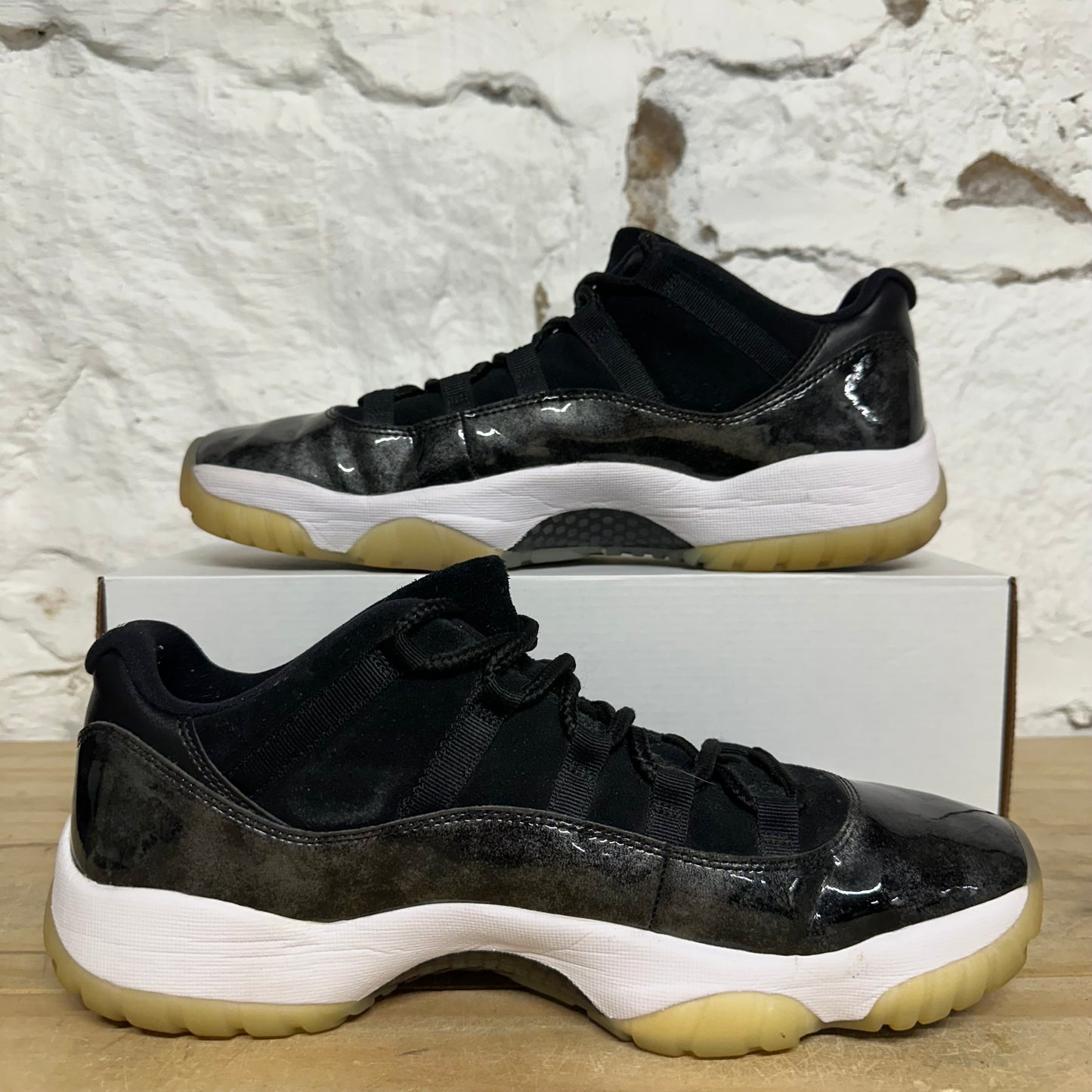 Air Jordan 11 Low Barons Sz 11.5