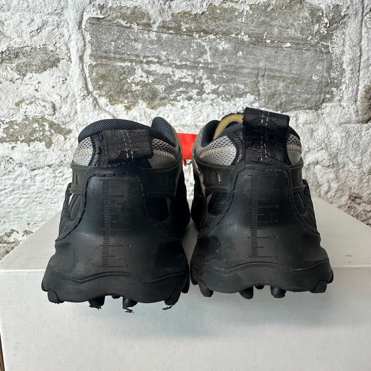 Off-White ODSY 1000 White Black Sneaker Sz 6.5 (39)