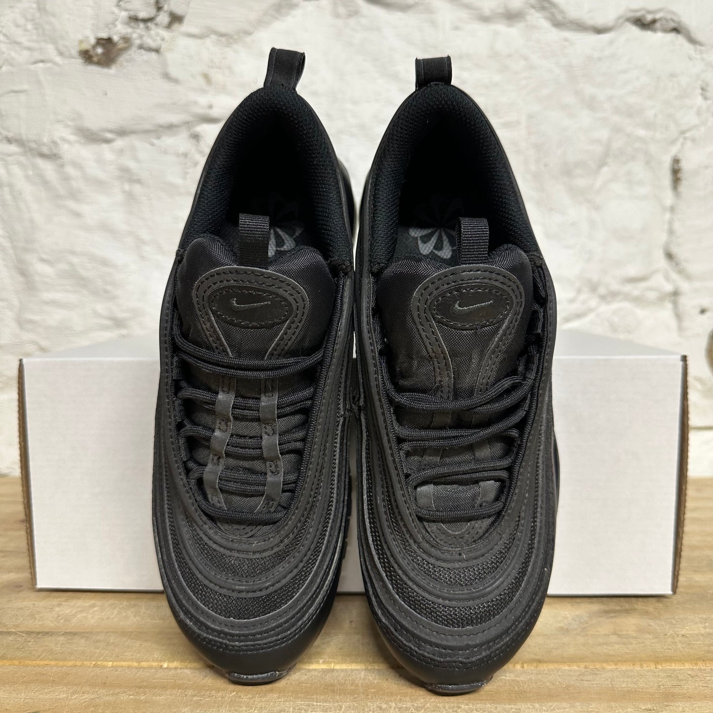 Nike Air Max 97 Triple Black Sz 5 (6.5W)
