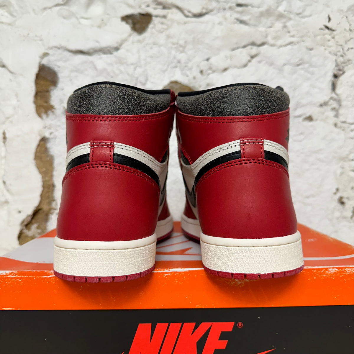 Air Jordan 1 High Chicago Lost and Found Sz 11 DS