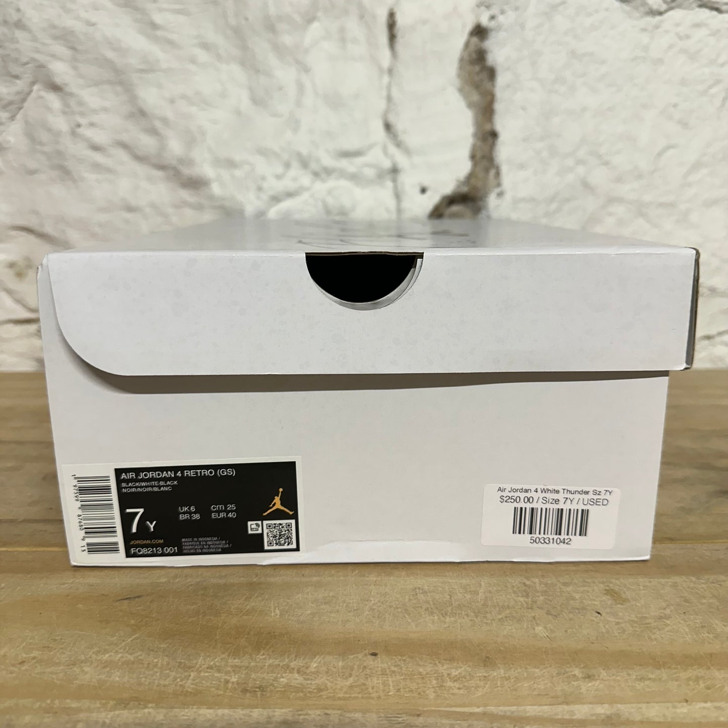Air Jordan 4 White Thunder Sz 7Y