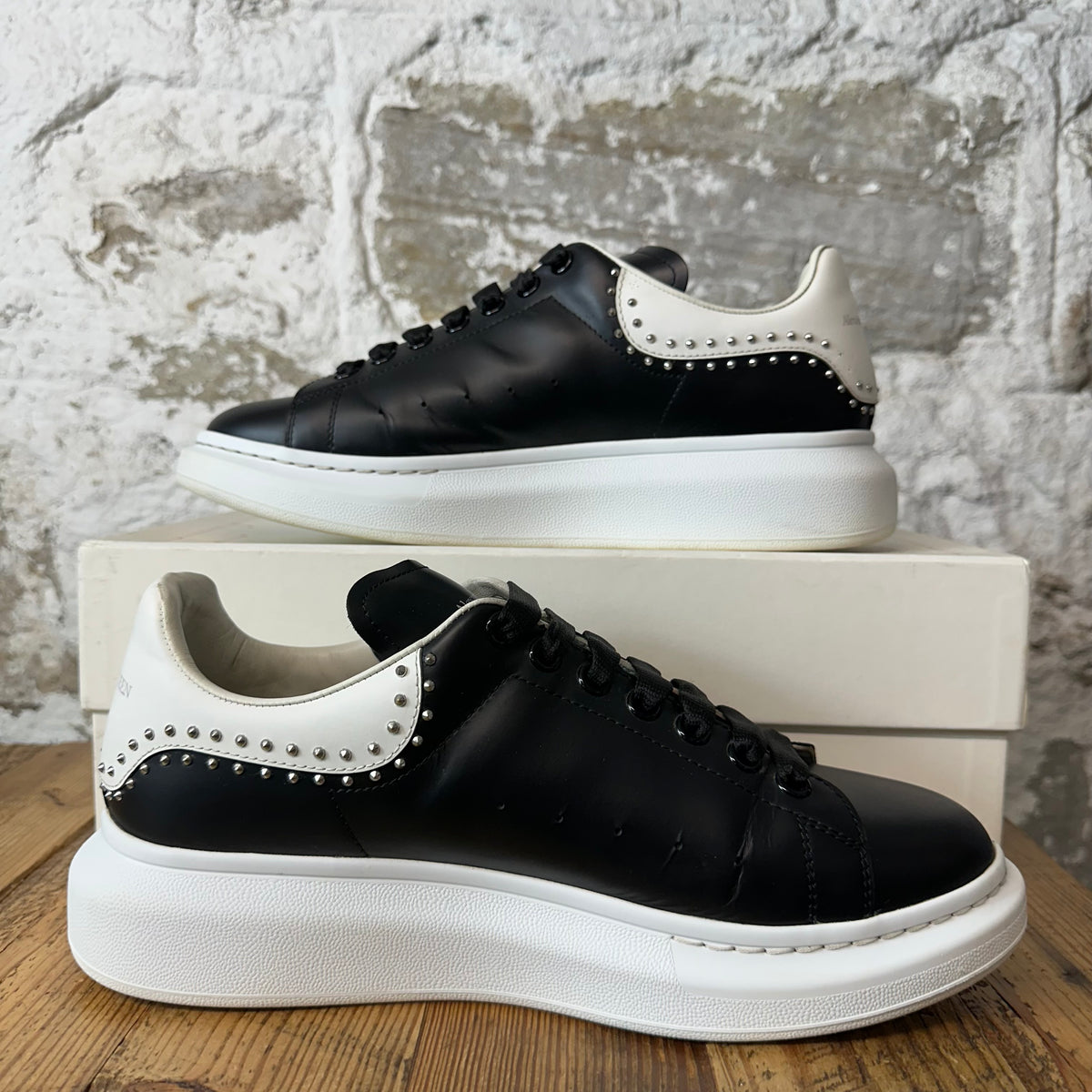 Alexander McQueen White Studded Tab Black White Sneaker Sz 10 (43)