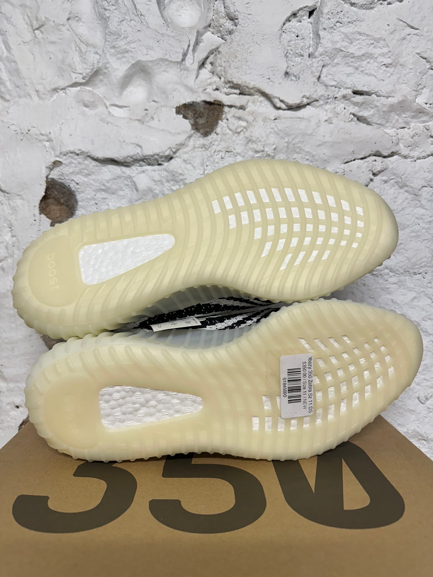 Yeezy 350 V2 Zebra Sz 11 DS