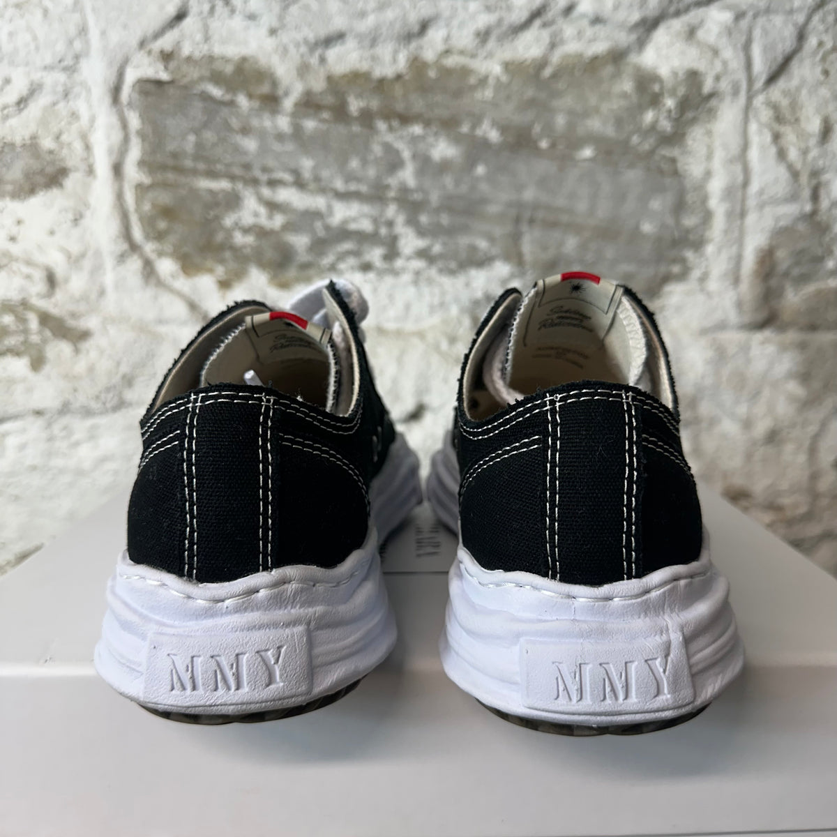 Maison Mihara Black White Hank Sneaker Sz 7 (40)