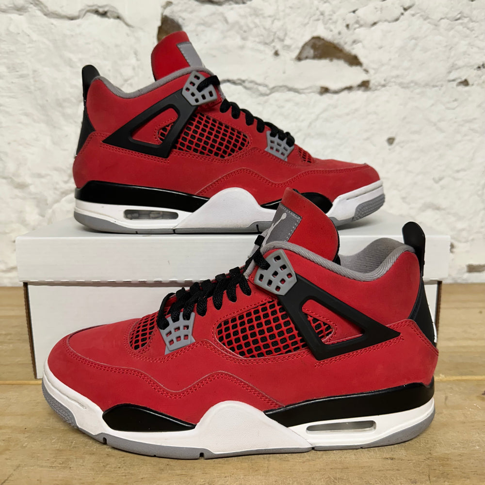 Air Jordan 4 Toro Bravo (2026) Sz 9