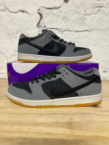 Nike SB Dunk Low Dark Smoke Grey Sz 11.5 DS
