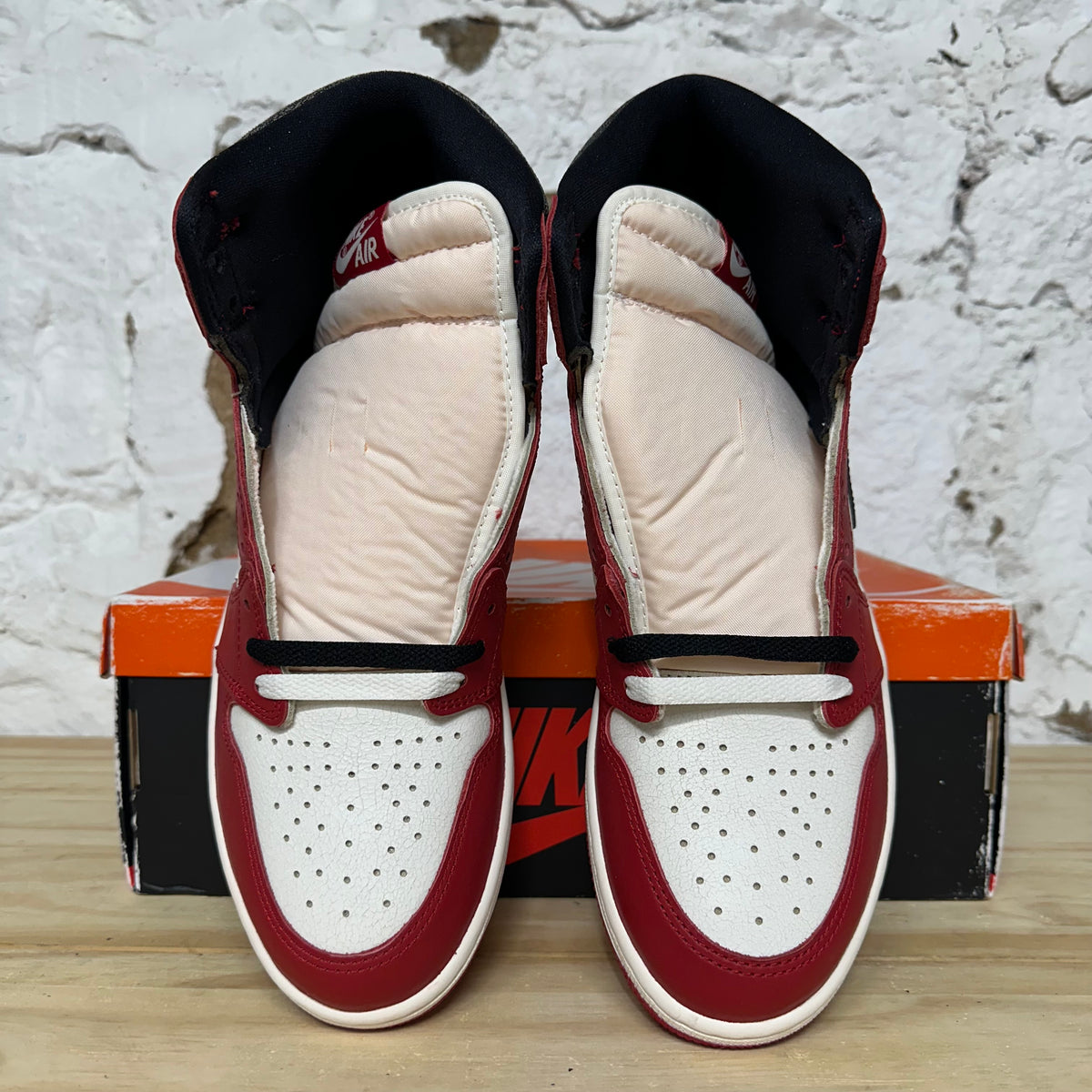 Air Jordan 1 High Chicago Lost and Found Sz 11 DS