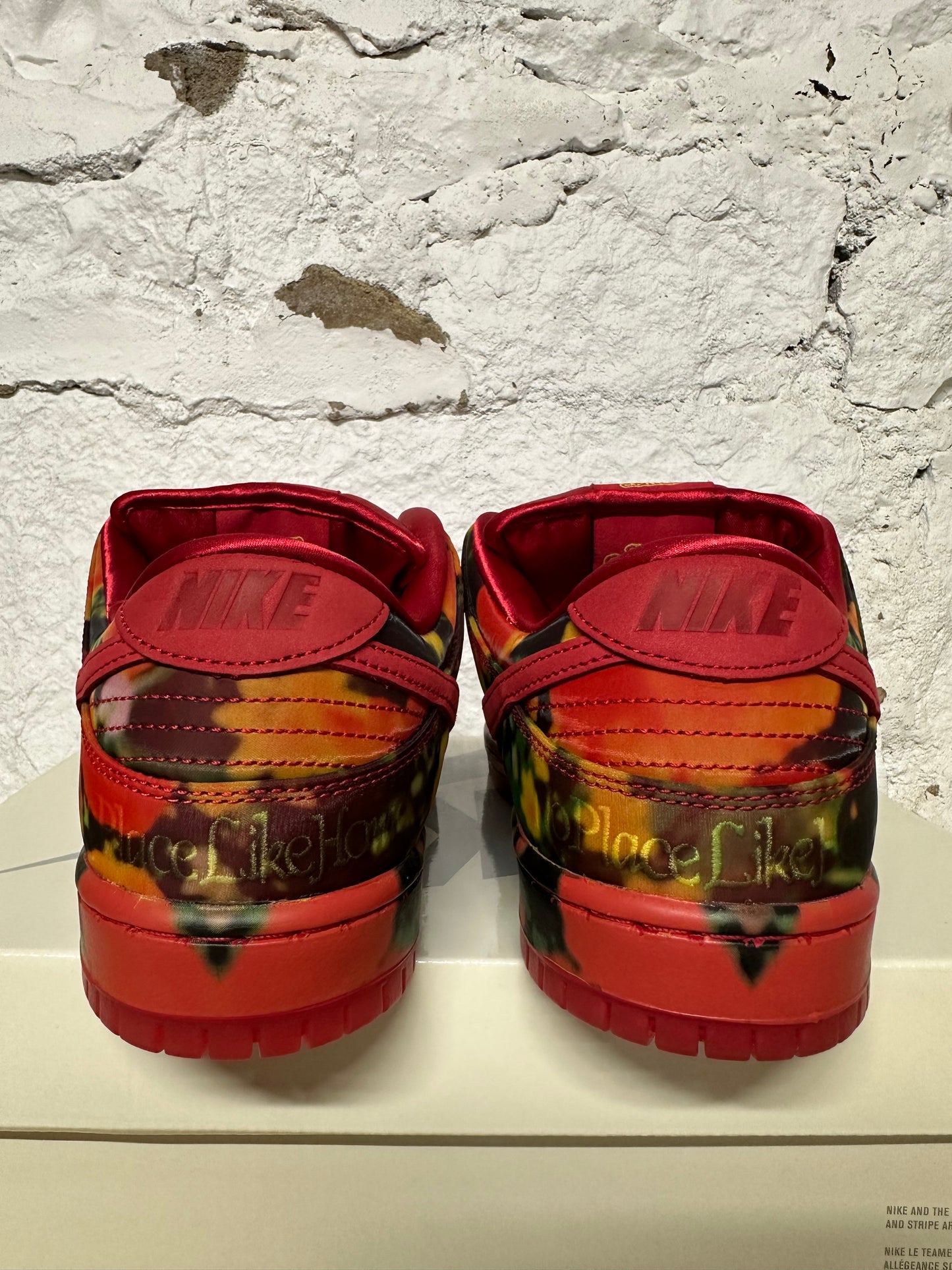 Nike SB Dunk Low Wizard Of Oz Sz 9 DS