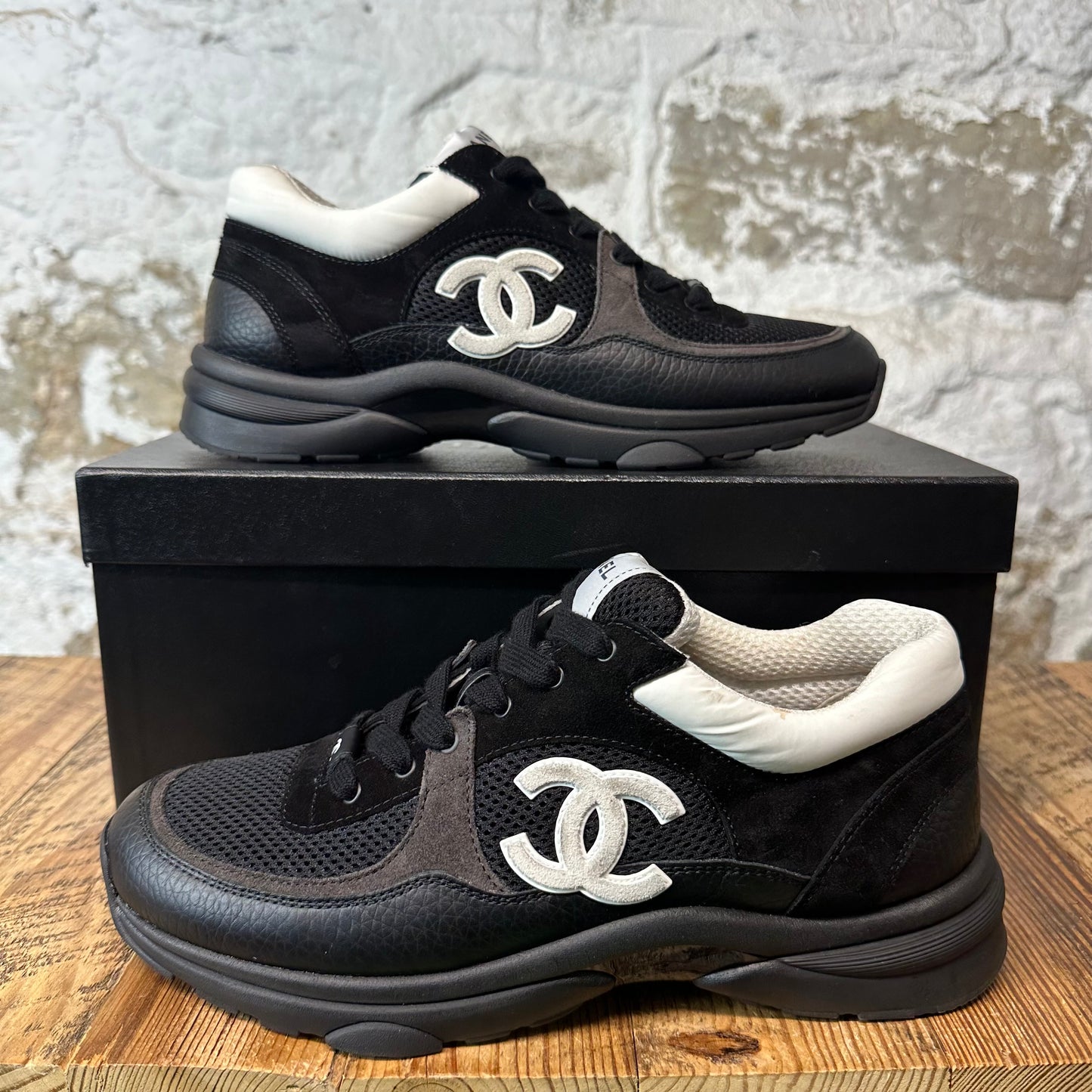 Chanel CC Black White Trainer Sneaker Sz 7.5 (40.5)