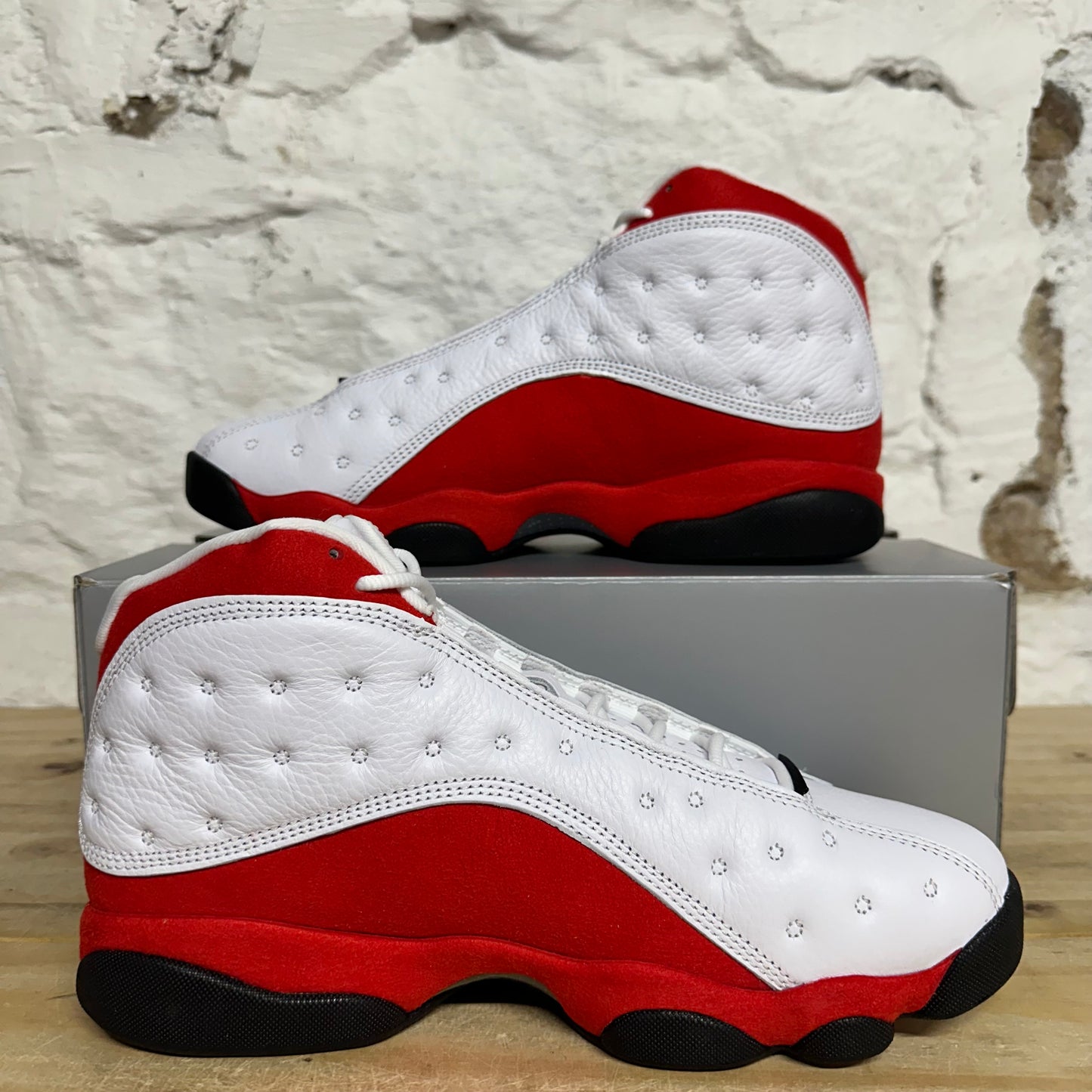 Air Jordan 13 Chicago (2026) Sz 8.5 DS