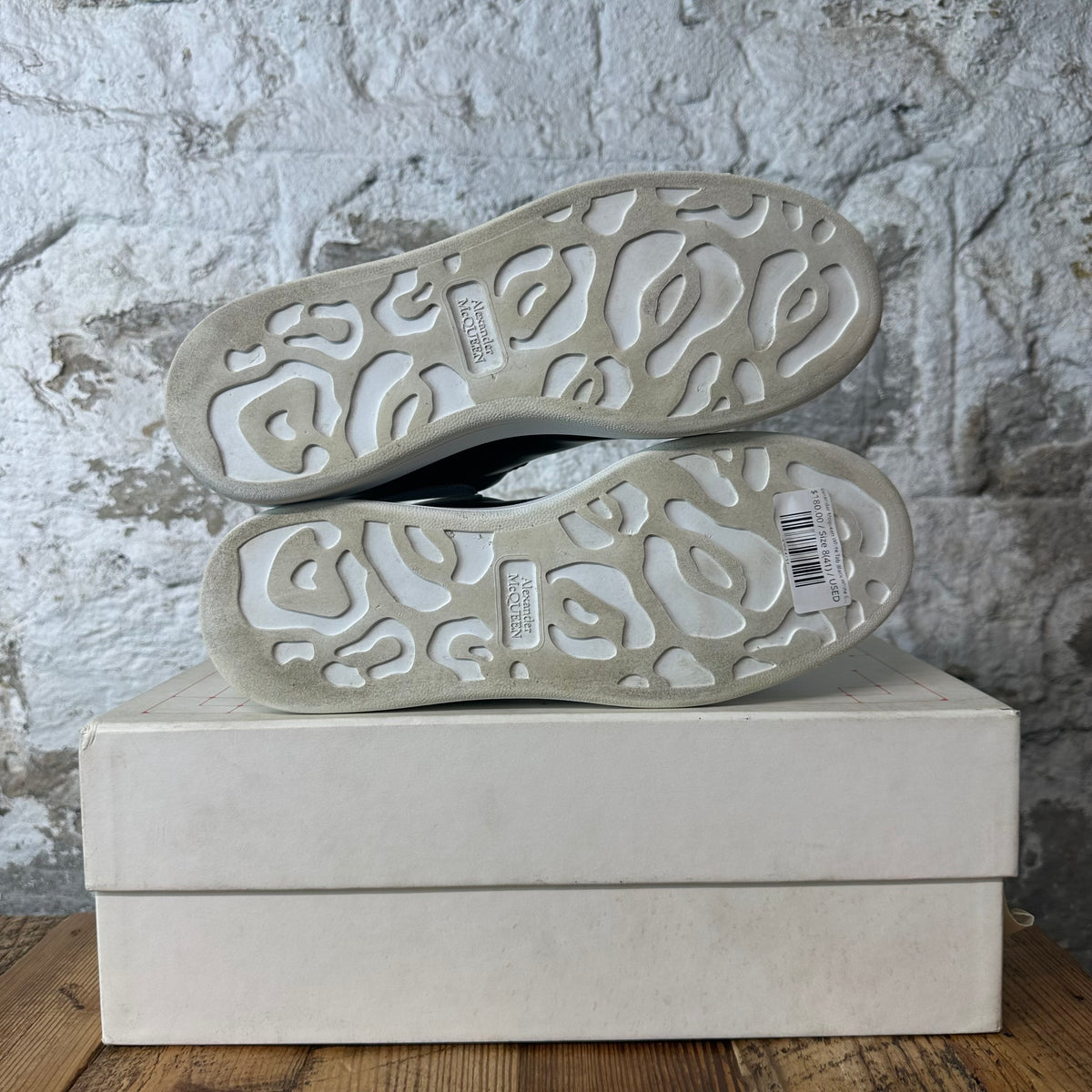 Alexander Mcqueen White Tab Black White Sneaker Sz 8 (41)