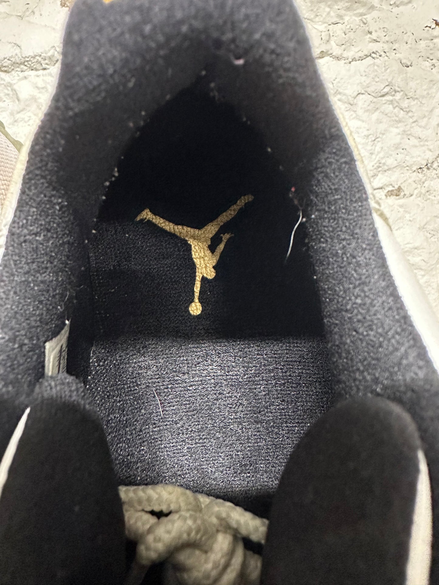 Air Jordan 11 Low Closing Ceremony Sz 9