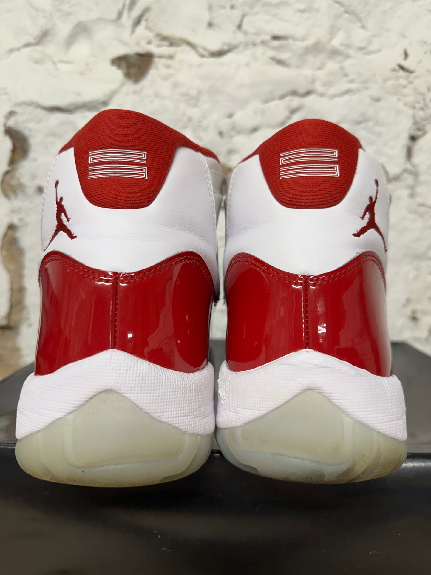 Air Jordan 11 High Cherry Sz 12