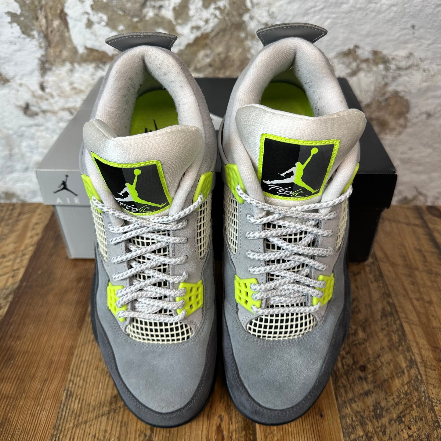 Air Jordan 4 Neon Sz 10.5