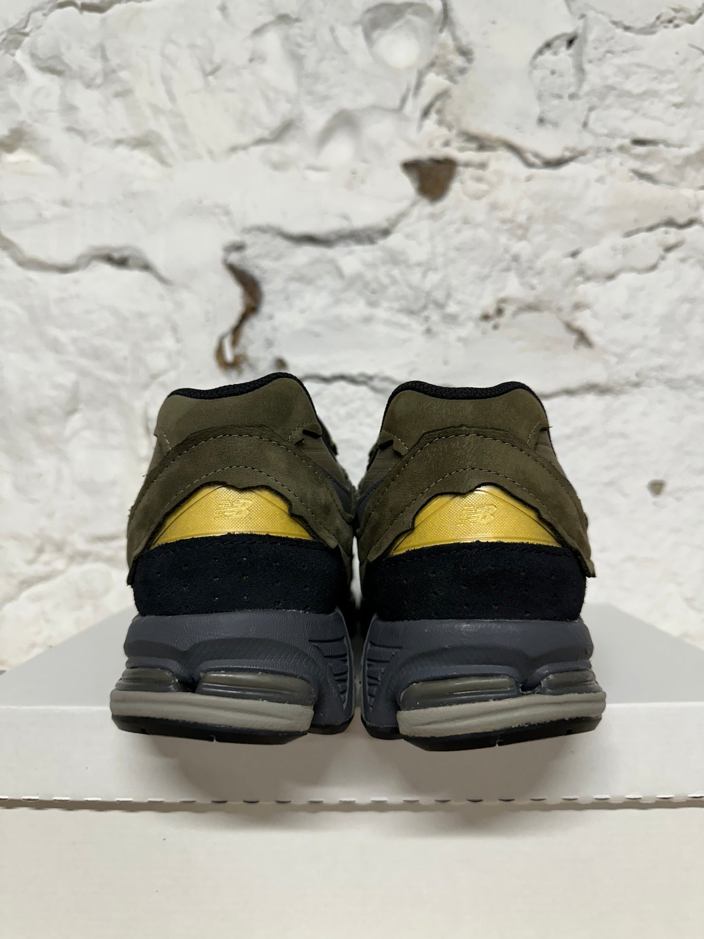 New Balance 2002R Protection Pack Dark Moss Sz 10.5