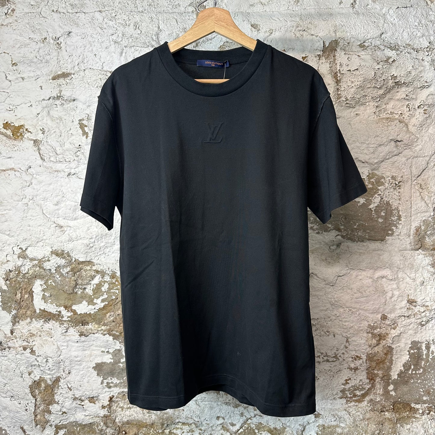 Louis Vuitton Embossed Logo Black T-Shirt Sz L
