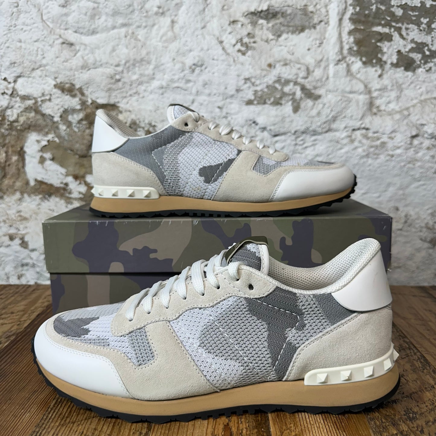 Valentino Gray Camo Rock Runner Sneaker Sz 10 (43)