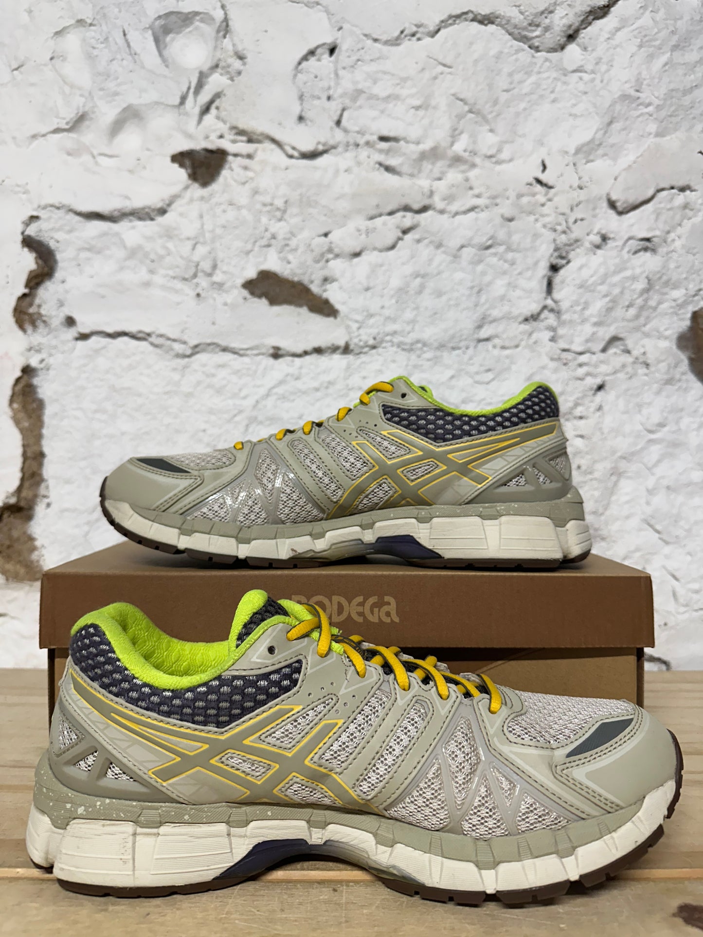 Asics Gel Kayano 20 Bodega Small Wins Sz 9.5