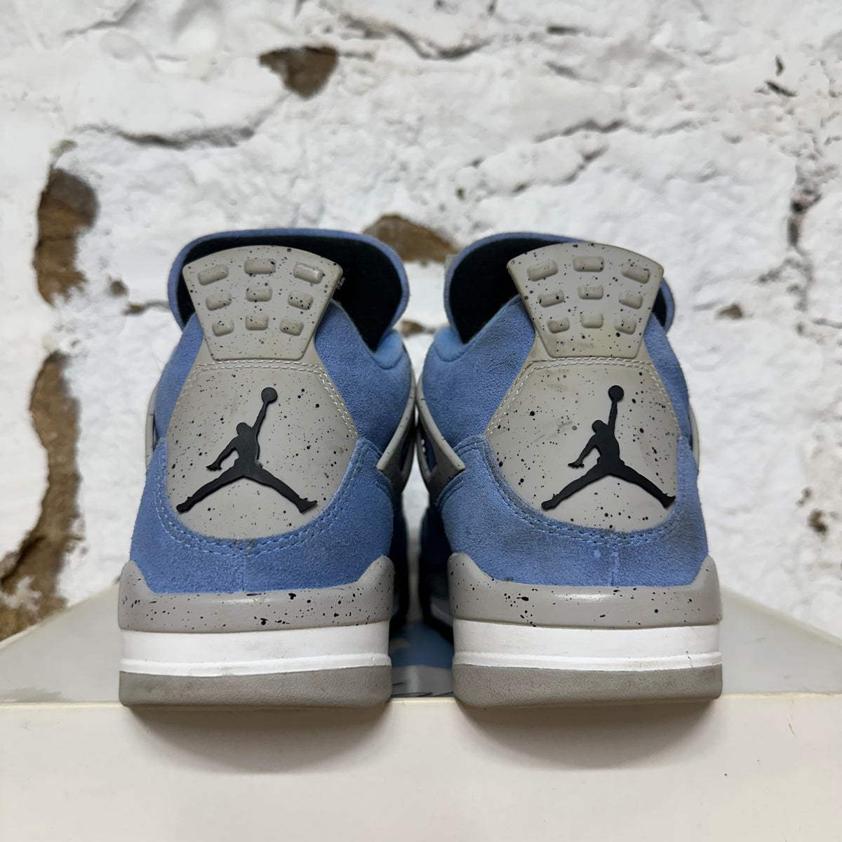 Air Jordan 4 University Blue Sz 9