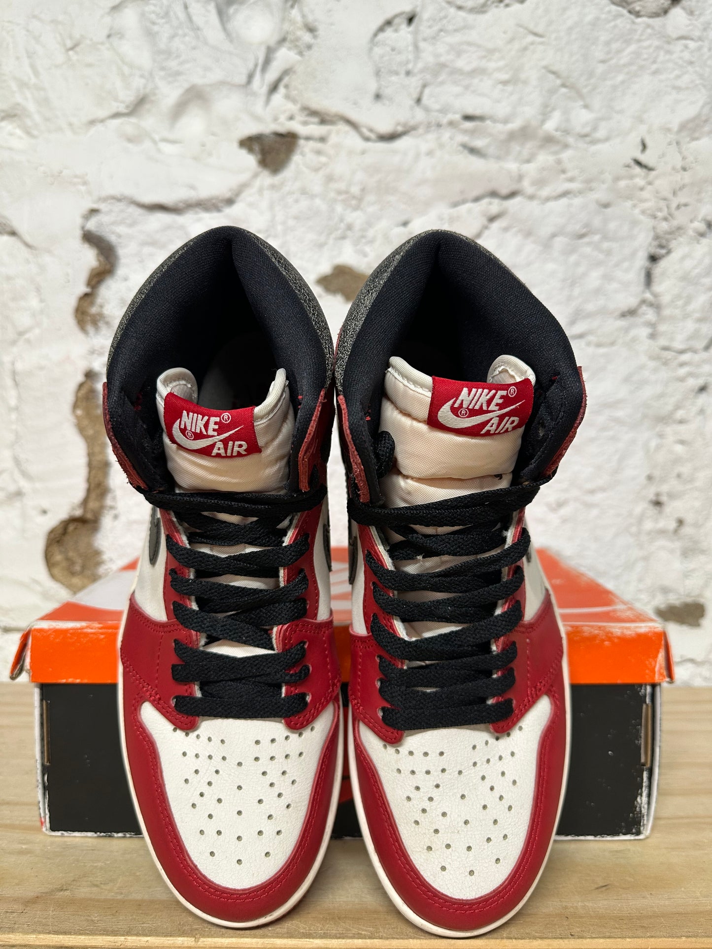 Air Jordan 1 Lost And Found Sz 8