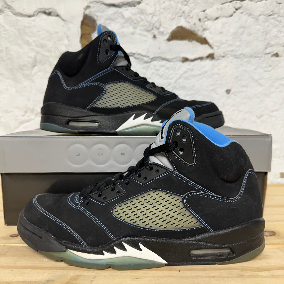 Air Jordan 5 Black University Blue (2006) Sz 10
