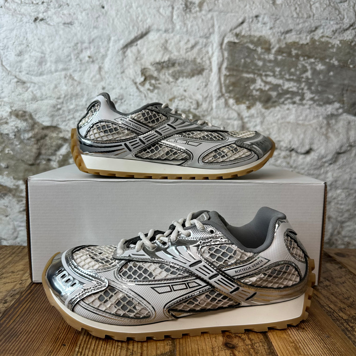 Bottega Veneta Silver White Orbit Sneaker Sz 7 (40)