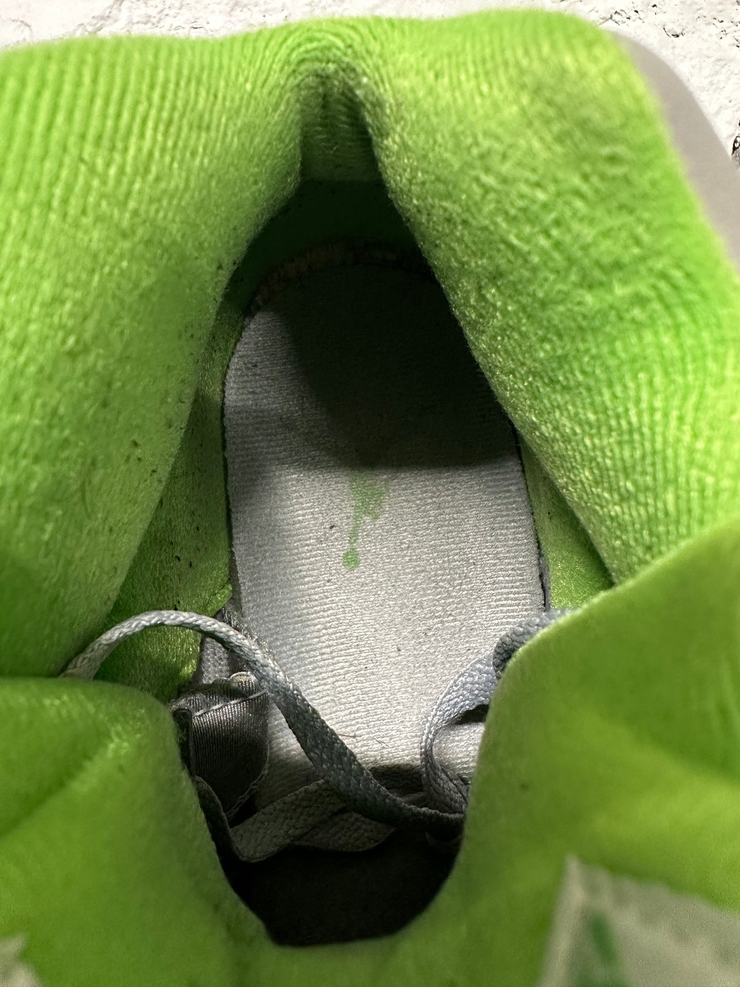 Air Jordan 5 Green Bean Sz 9