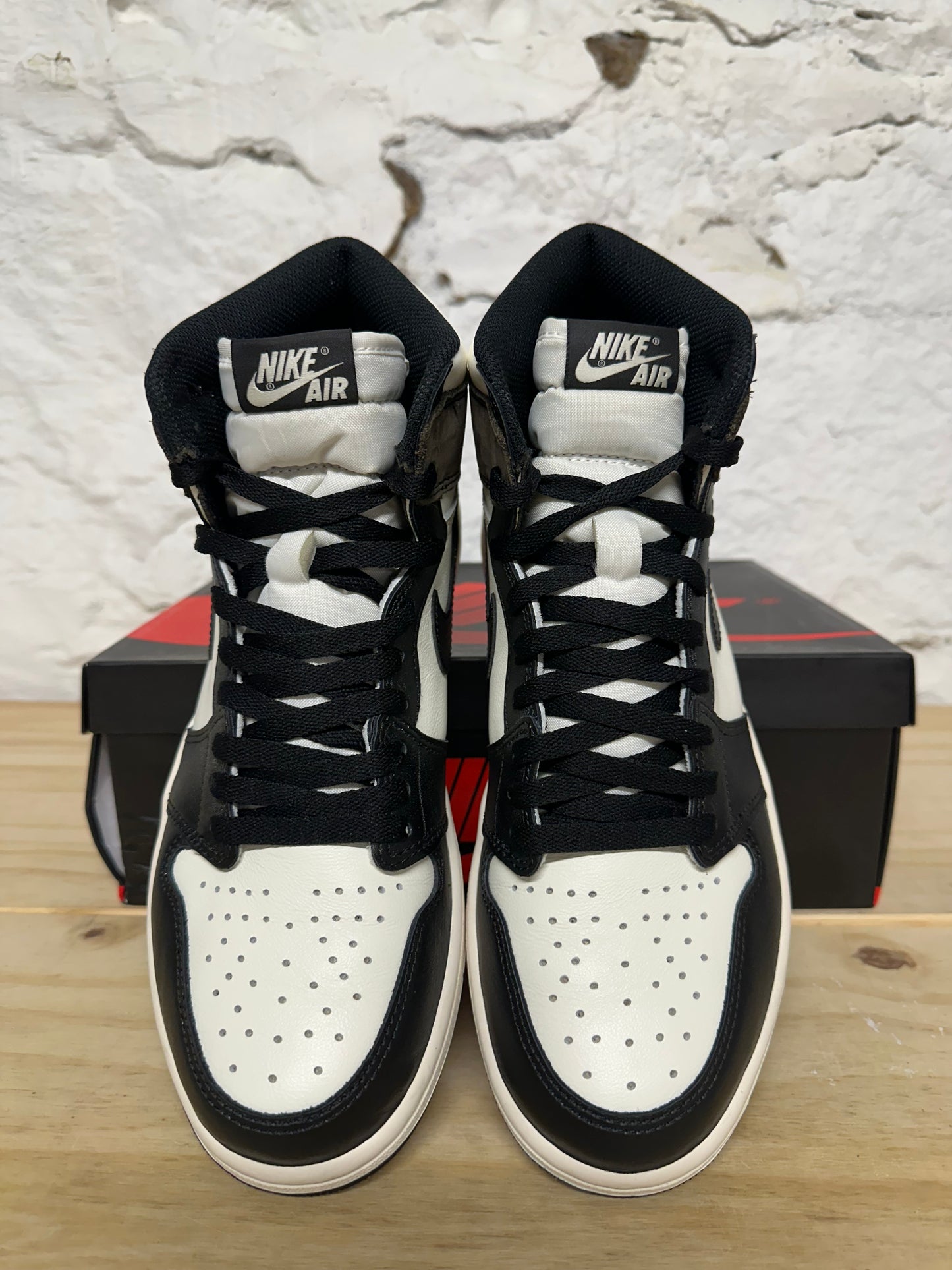 Air Jordan 1 Mocha Sz 10