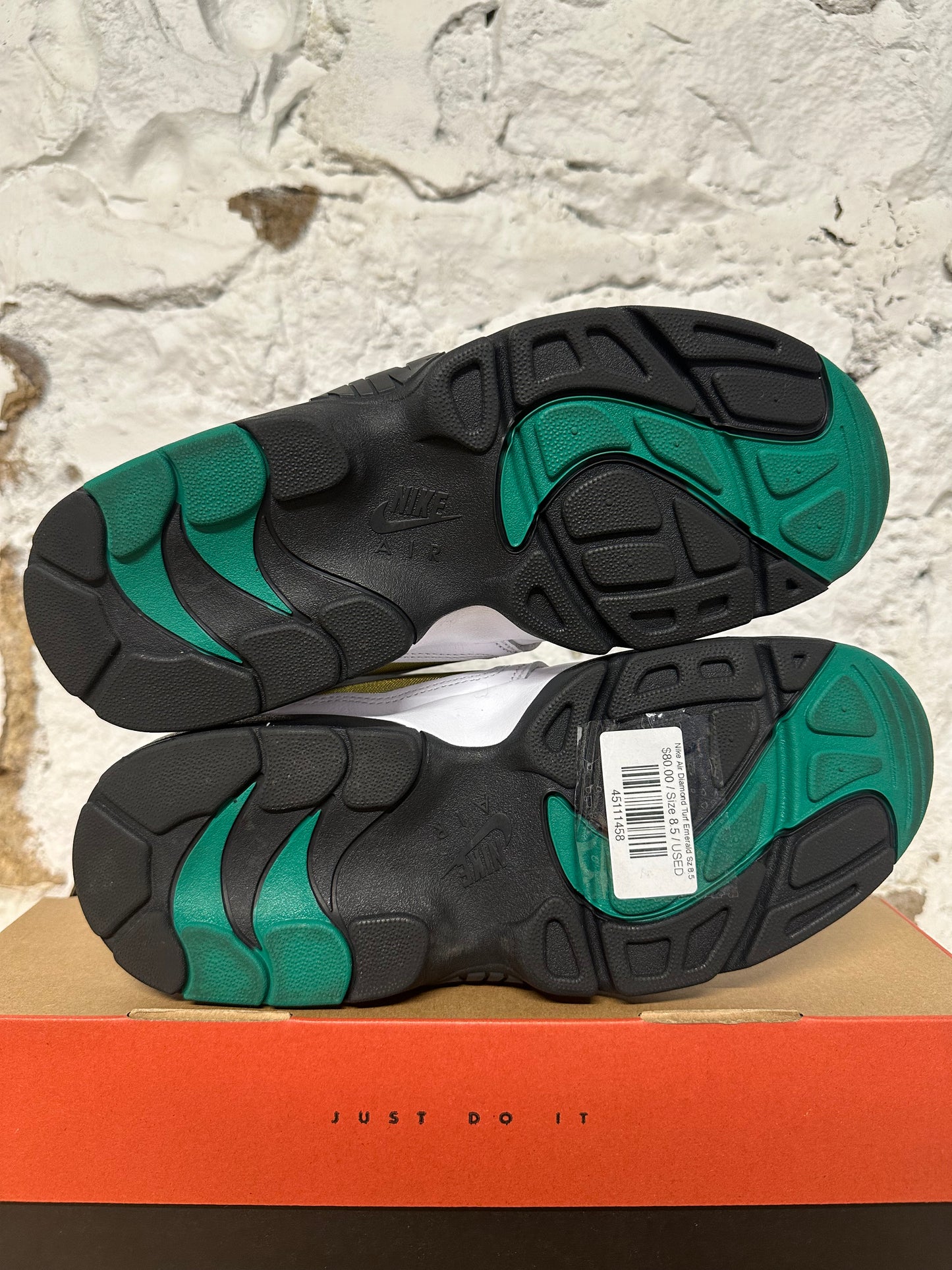 Nike Air Diamond Turf Emerald Sz 8.5