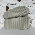 Yeezy Slide 01 Cream Sz 8 DS