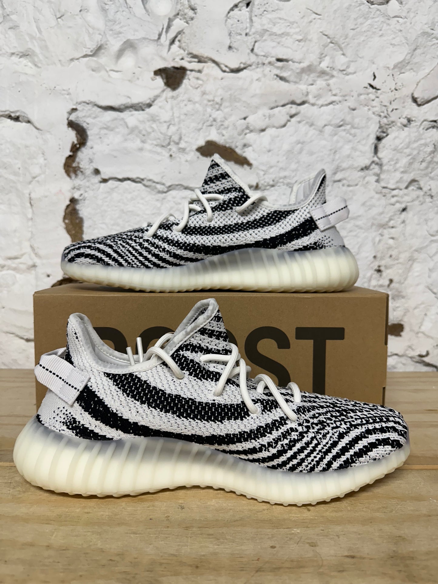 Yeezy 350 Zebra Sz 10.5 DS