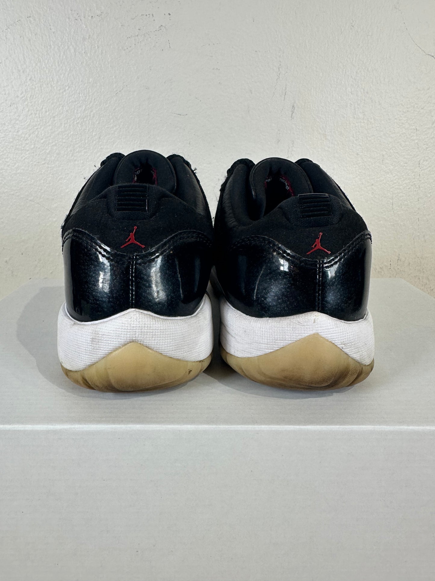 Air Jordan 11 Low 72-10 Sz 6.5Y