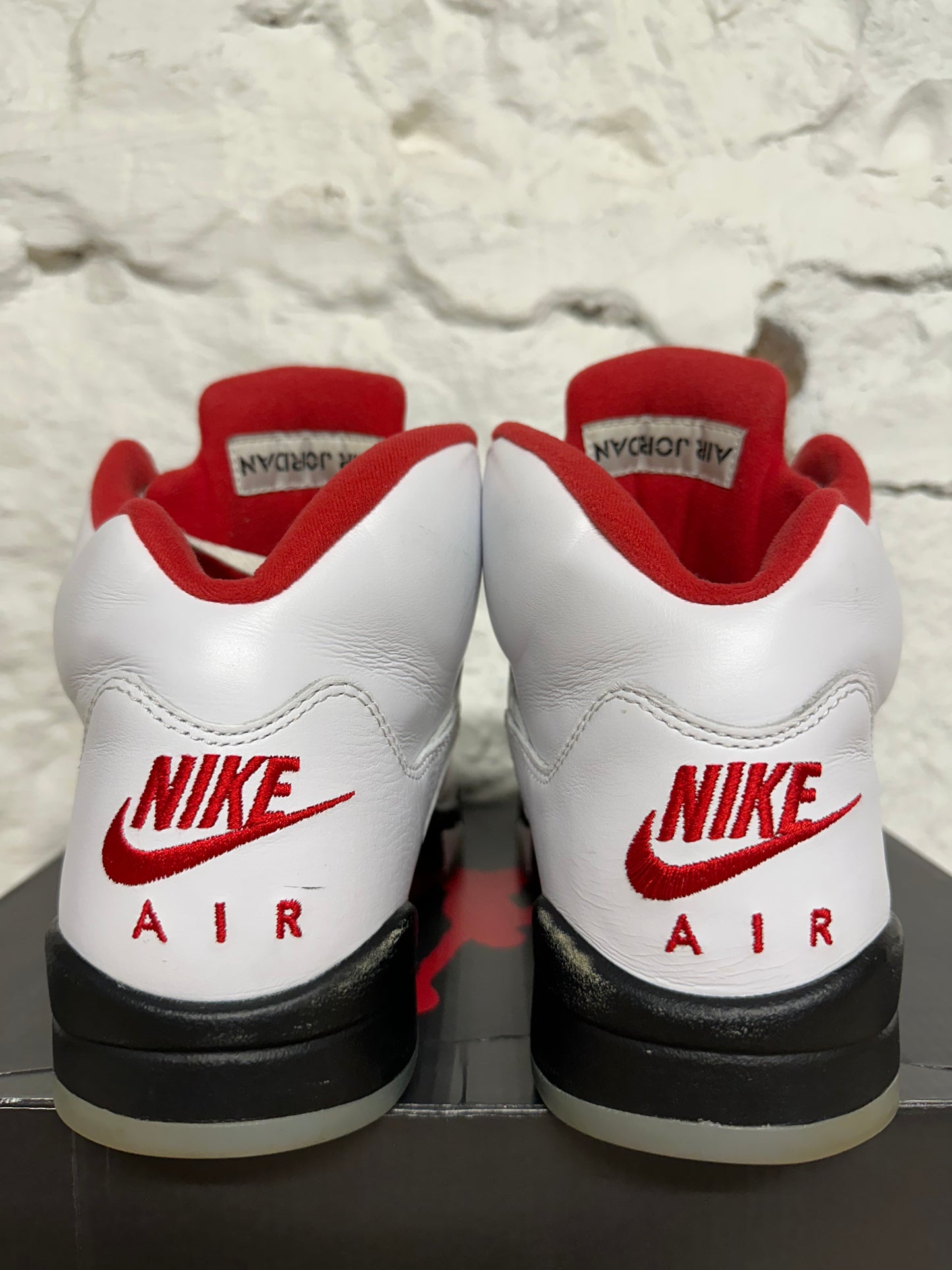 Air Jordan 5 Fire Red Silver Tongue (2020) Sz 10.5