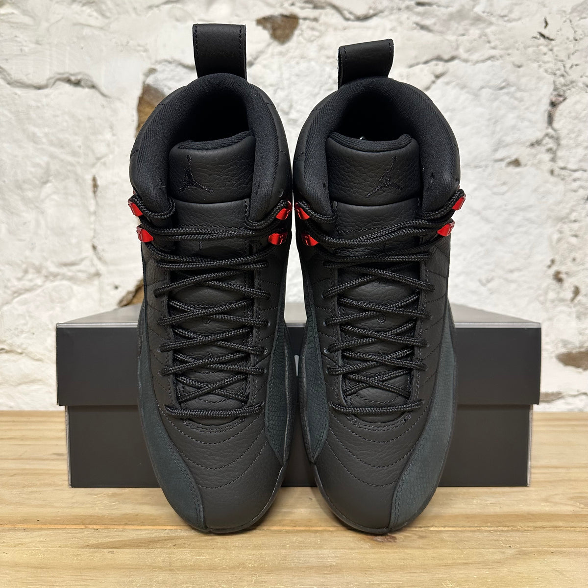 Air Jordan 12 Bloodline Sz 7.5 DS