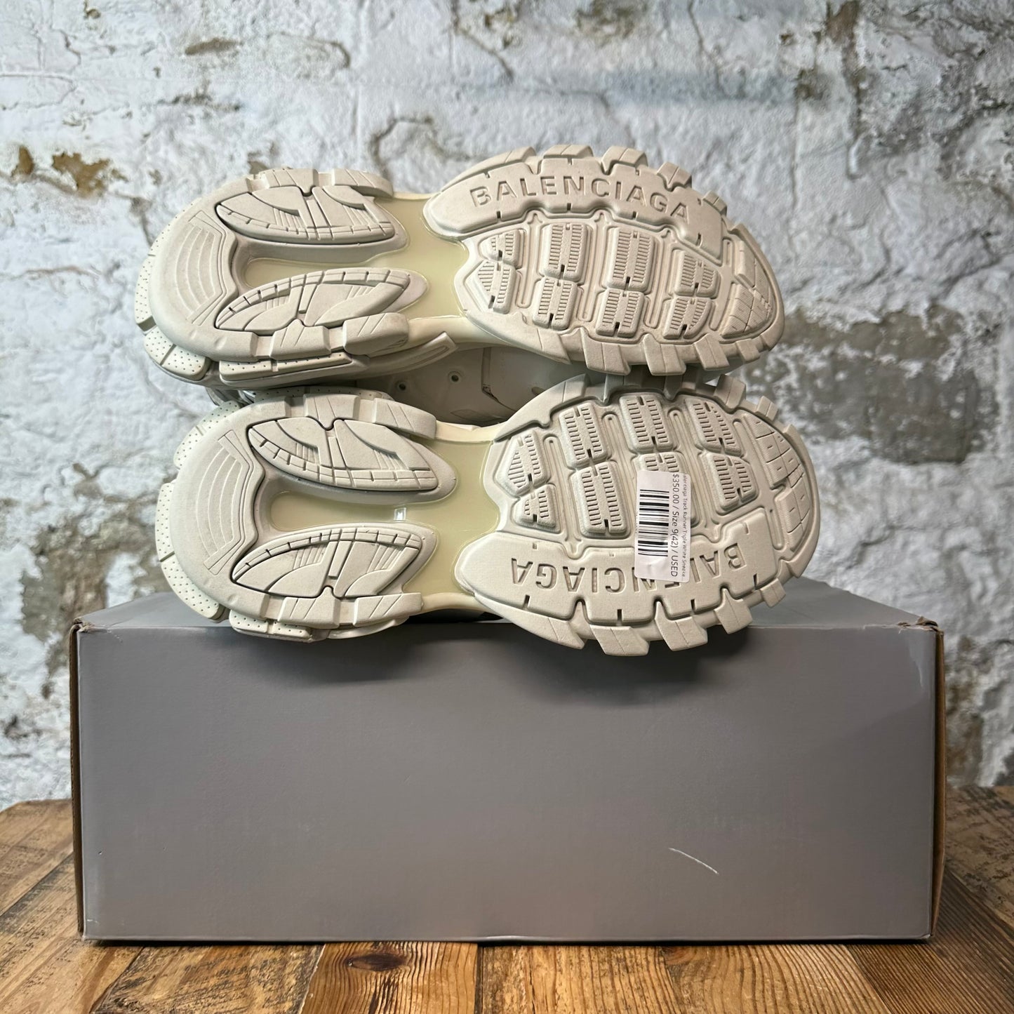 Balenciaga Track Runner Triple White Sneaker Sz 9 (42)