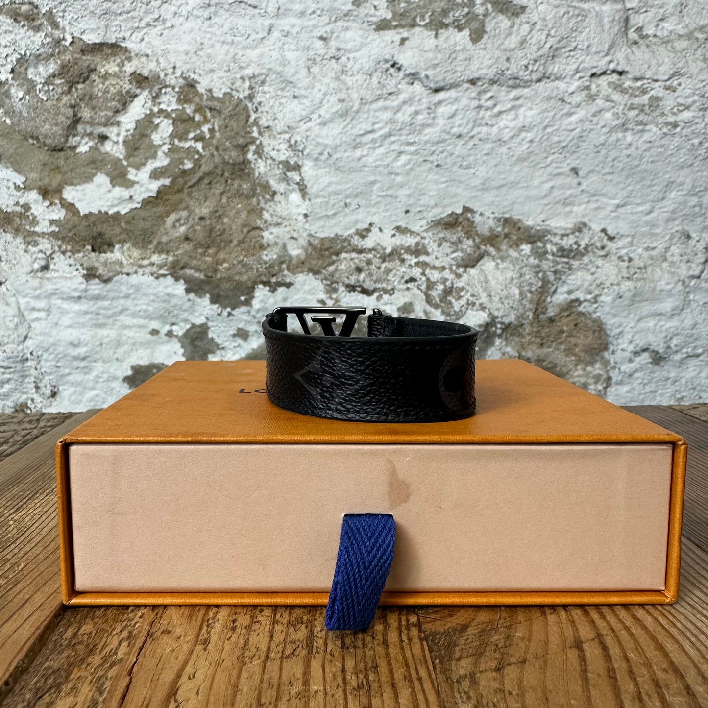 Louis Vuitton Graphite Hockenheim Bracelet Sz 19 W/ Box