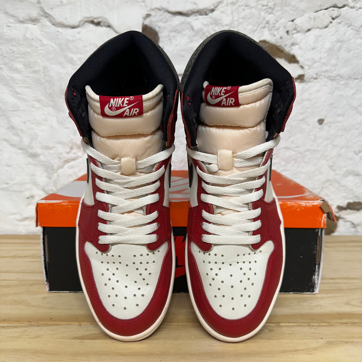 Air Jordan 1 High Chicago Lost and Found Sz 10