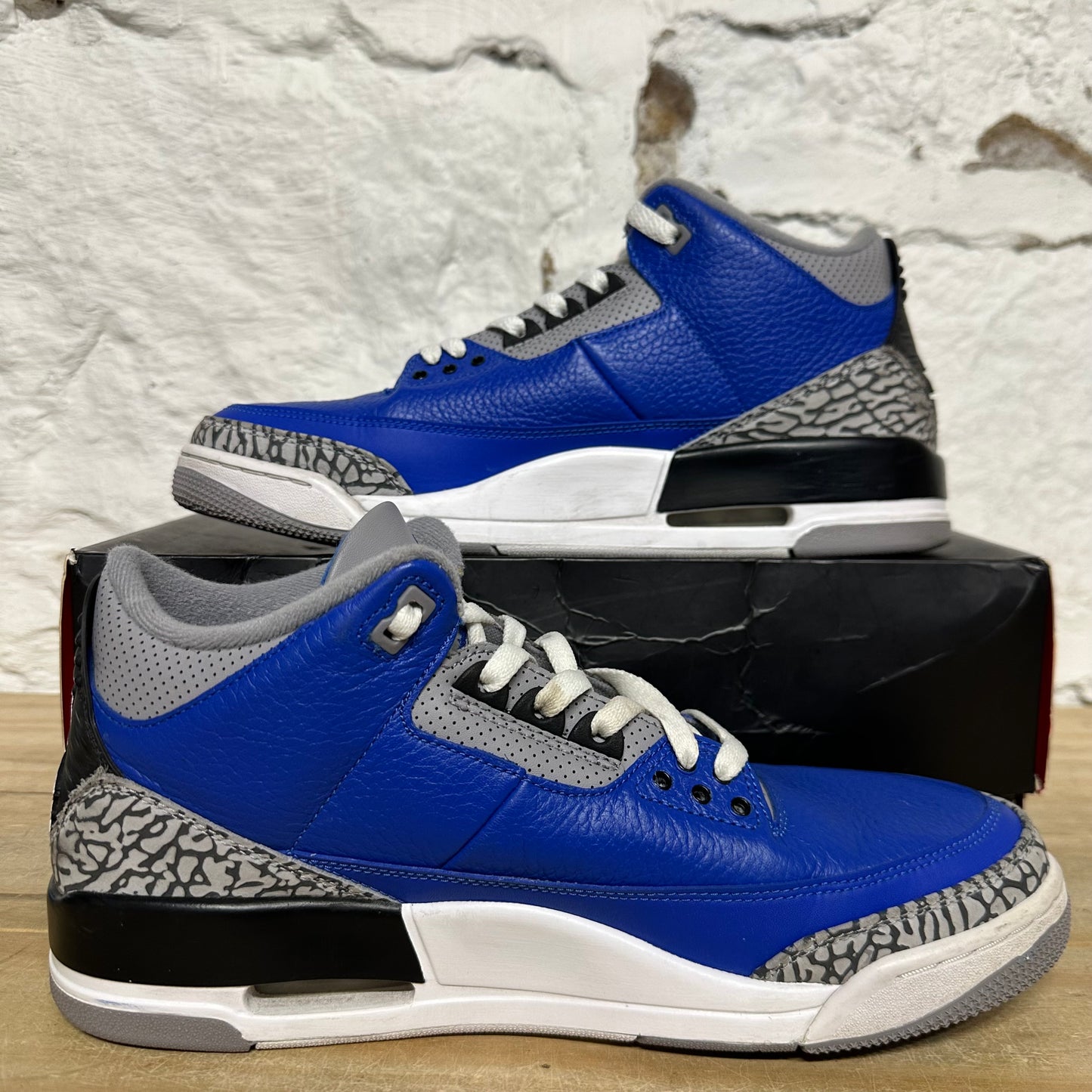Air Jordan 3 Varsity Royal Sz 11